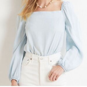 Cloth & Stone Anthropologie  Chambray Denim Cropped Long Sleeve Top
